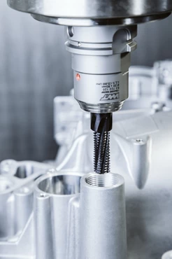 Fresado CNC bajo plano de piezas industriales
